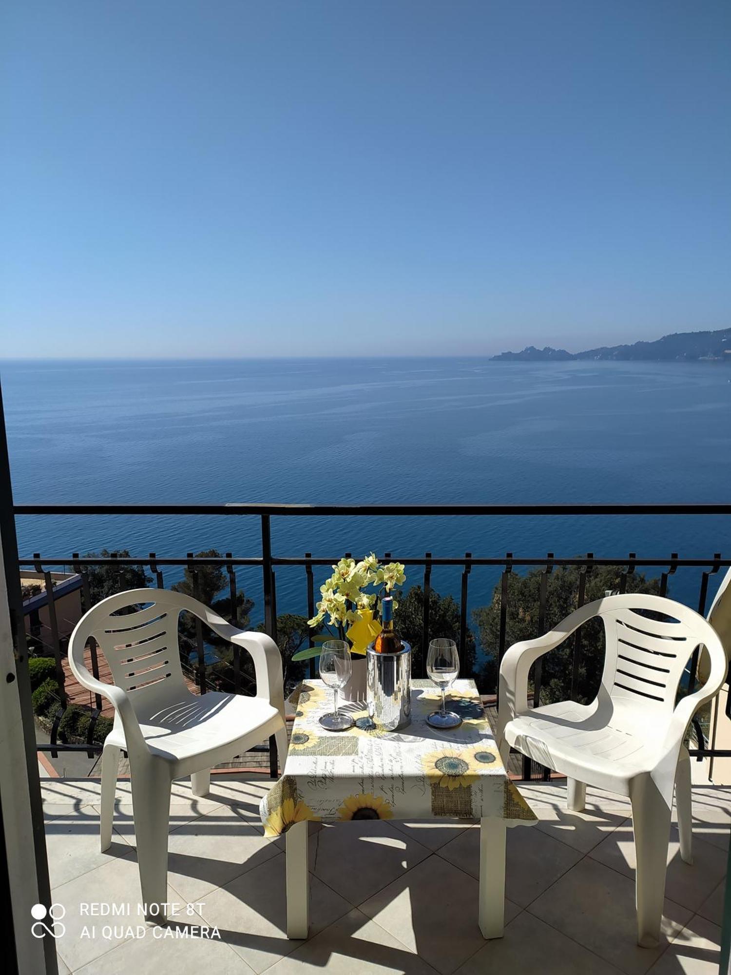 Davanti Al Mare E A Portofino - In Front Of The Sea And Portofino Apartment Zoagli Ngoại thất bức ảnh
